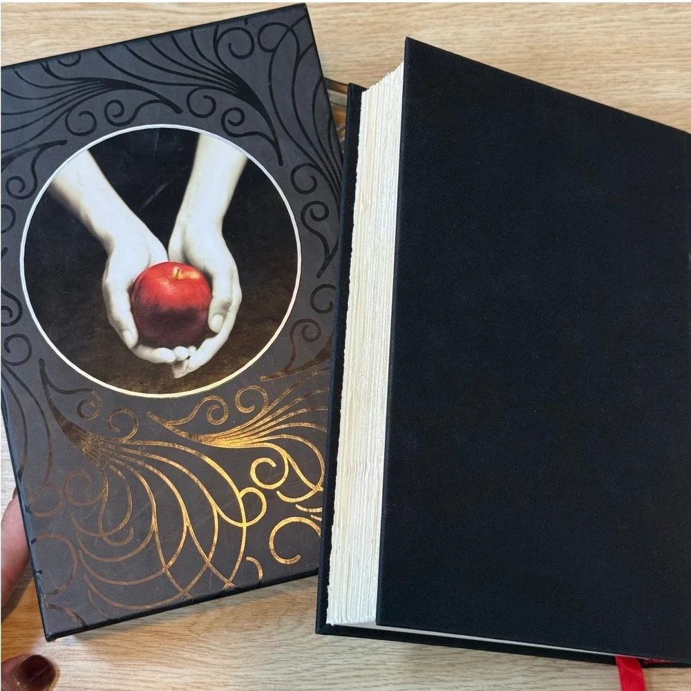 Twilight Stephenie Meyer First Collector's Edition Hardcover Book with Slipcase